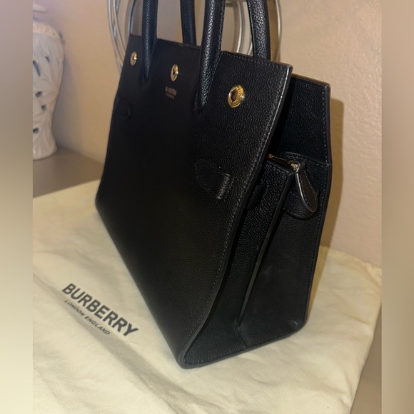 Burberry Medium LeatherTitle Bag - Picture 3 of 8